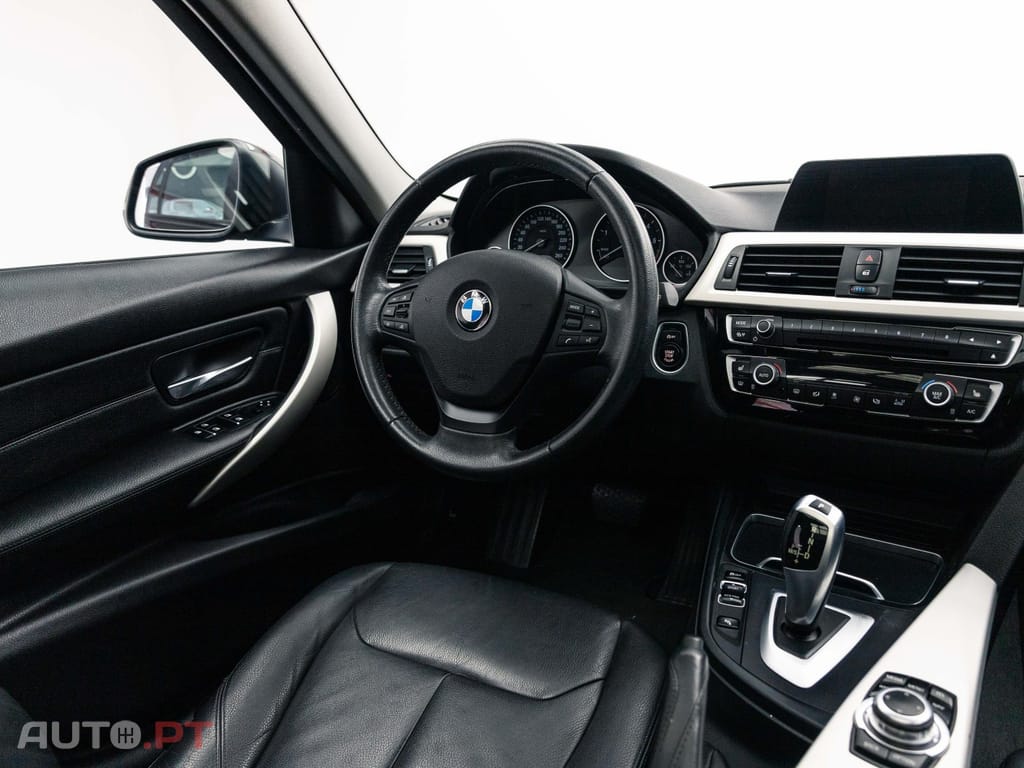 BMW 320 d Auto
