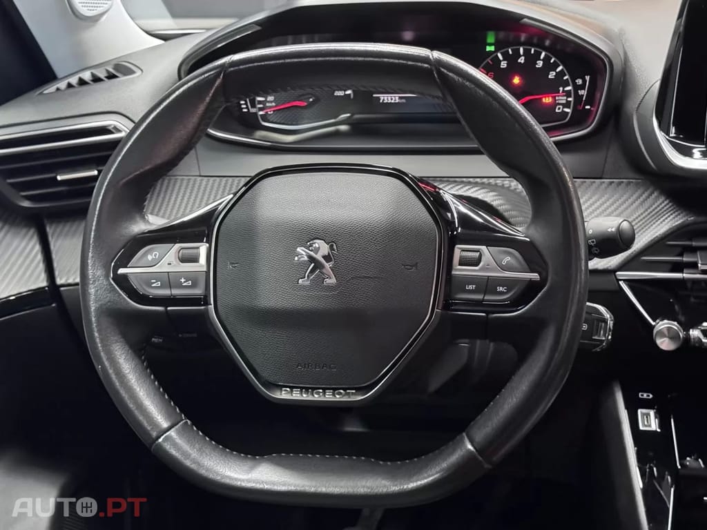 Peugeot 2008 1.2 PureTech Allure Pack