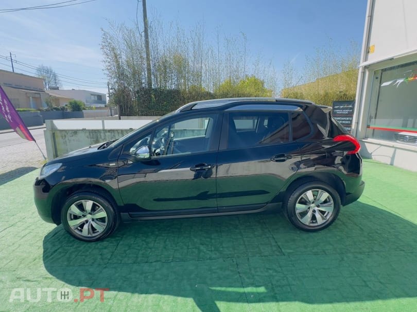 Peugeot 2008 1.2 PureTech Style