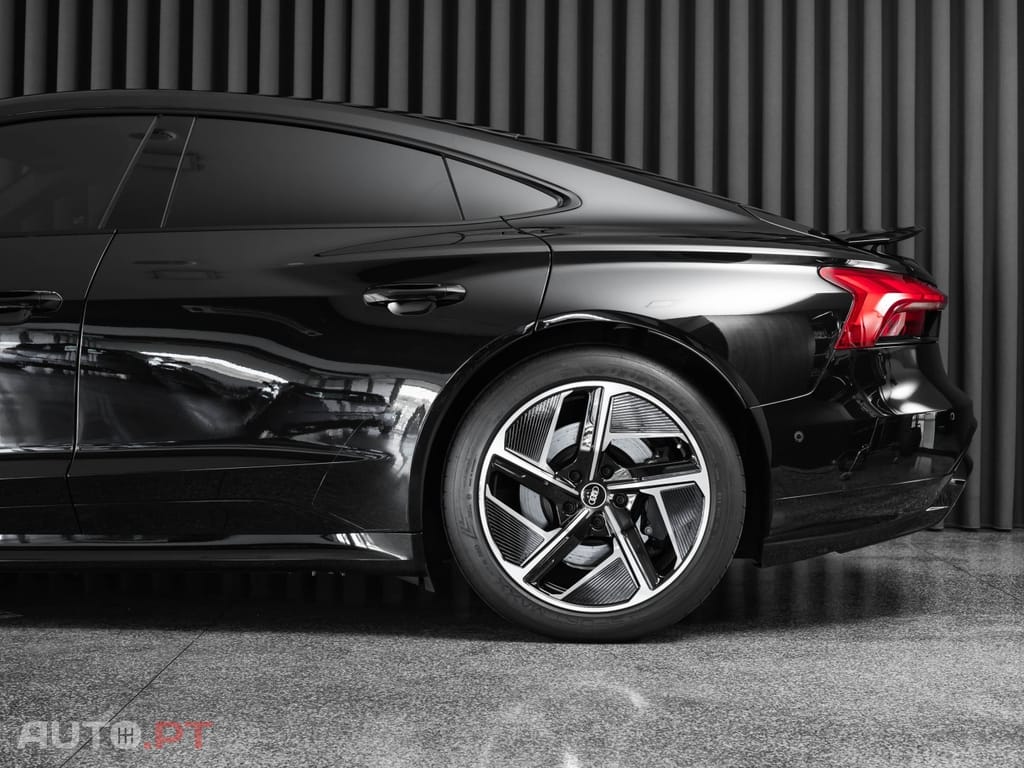 Audi E-Tron GT quattro