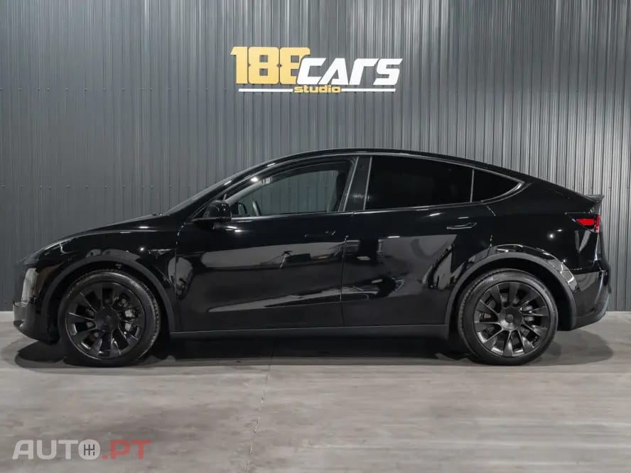 Tesla Model Y Long Range Dual Motor AWD