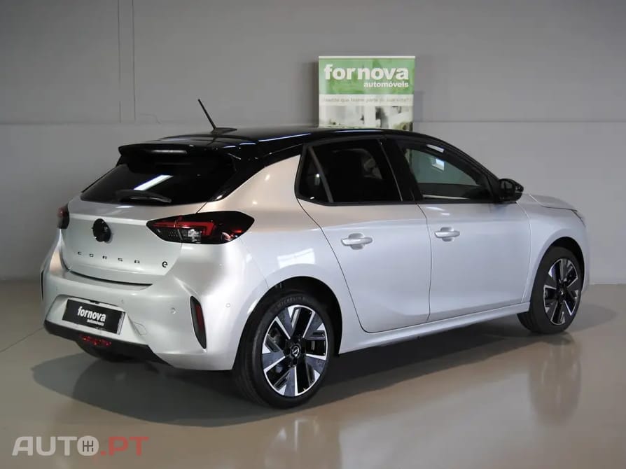 Opel Corsa-E e-GS