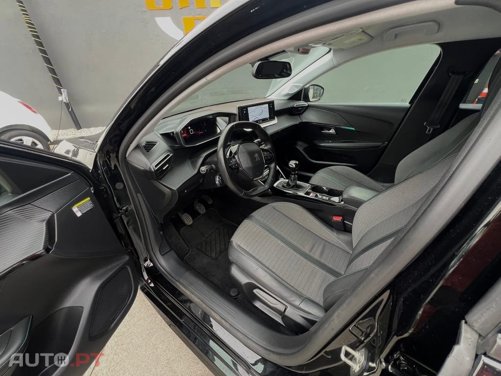 Peugeot 208 1.2 PureTech Allure