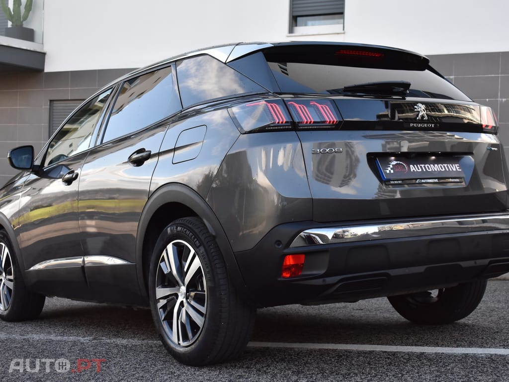 Peugeot 3008 1.6 Hybrid Allure Pack e-EAT8
