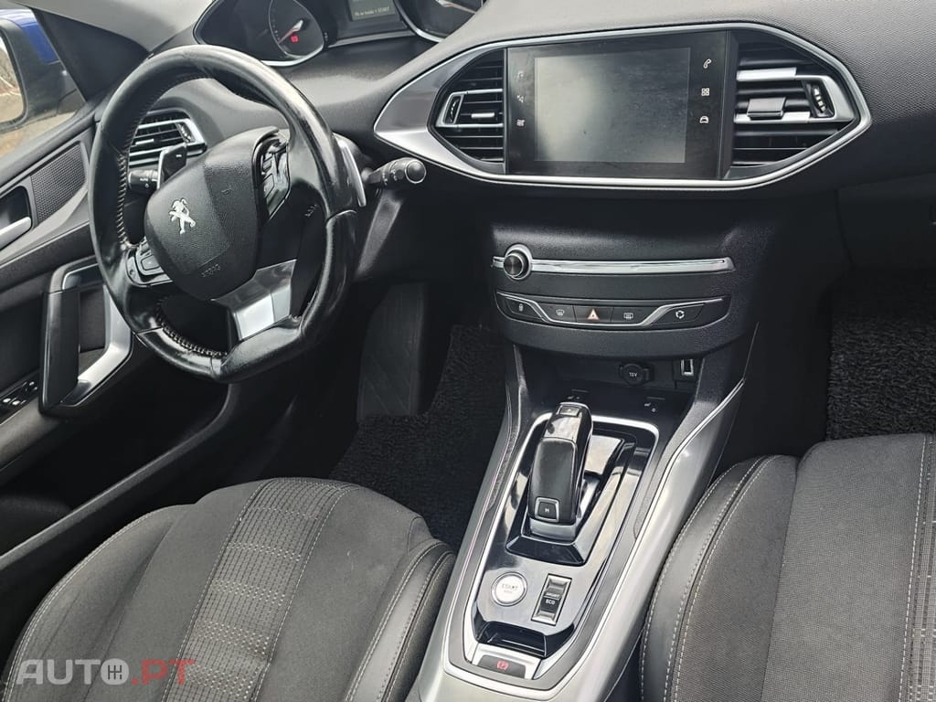 Peugeot 308 BlueHDi 130 EAT8 Allure