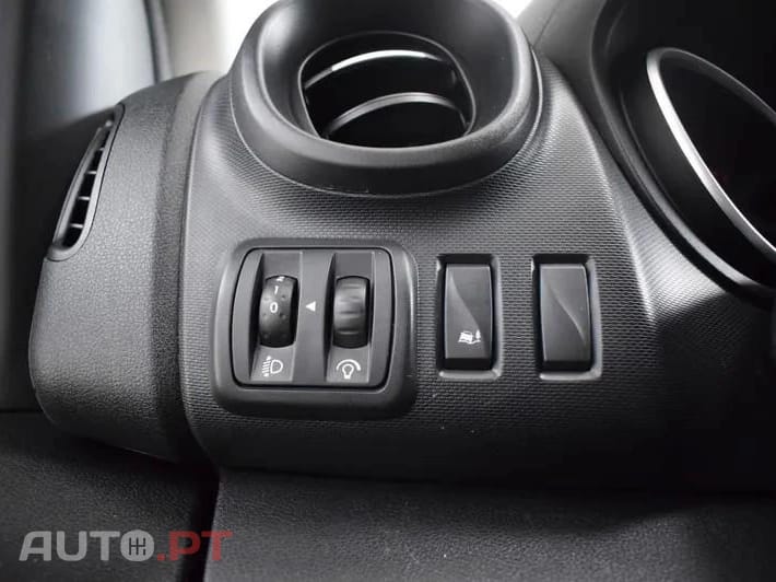 Renault Trafic 2.0 dCi L1H1 (C/ Frio)