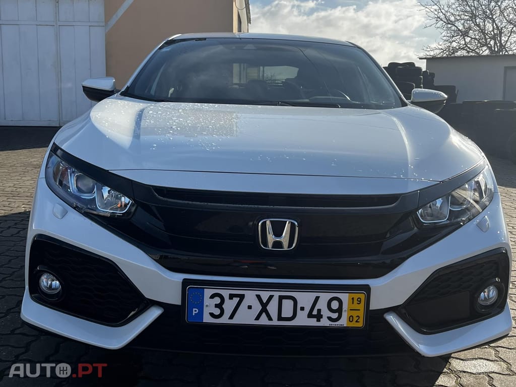 Honda Civic I-VTEC Elegance Navi