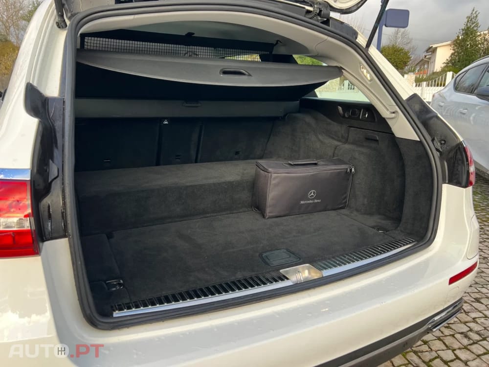 Mercedes-Benz E 300 E 300de T 9G-TRONIC Avantgarde