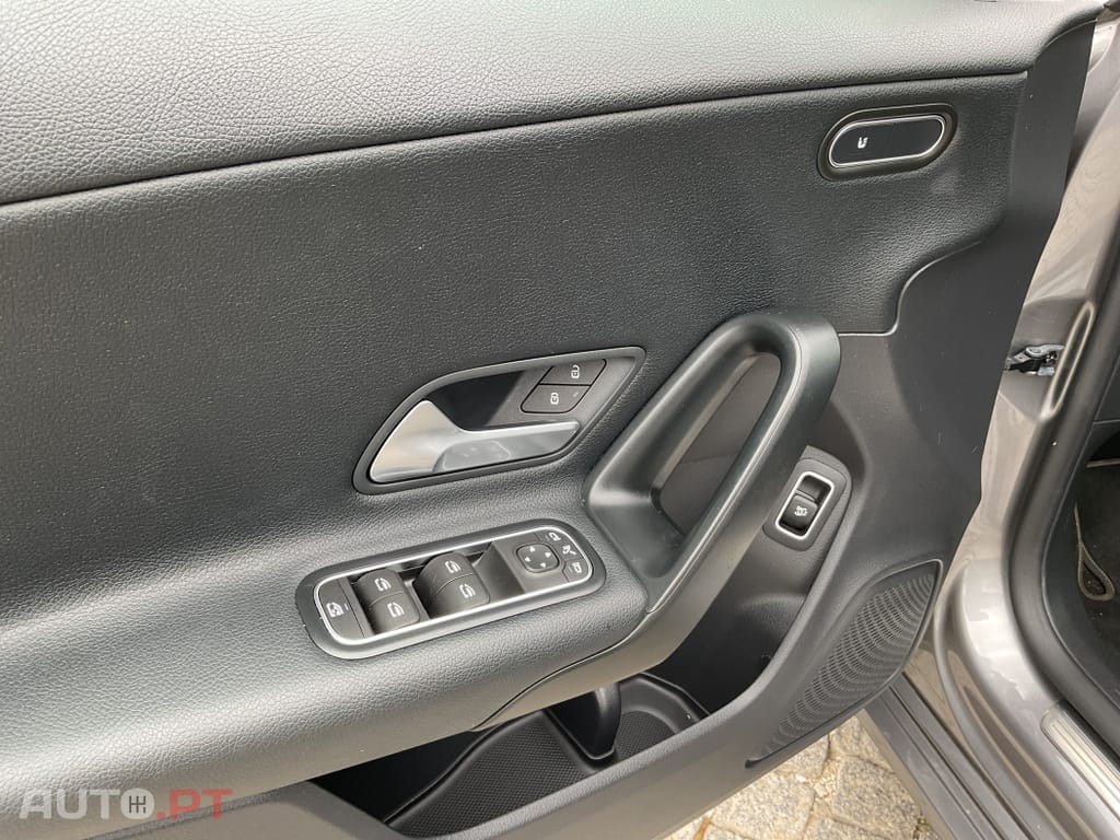 Mercedes-Benz CLA 180 d Shooting Brake Business Solutions Aut.