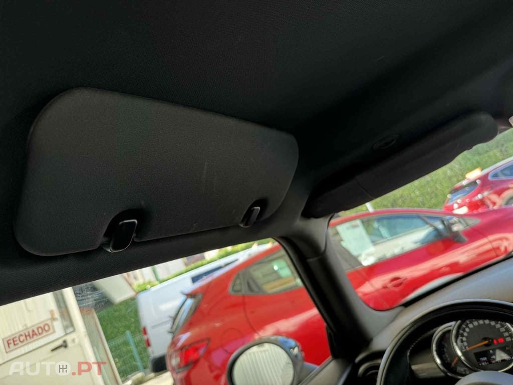 MINI Cooper Cooper D