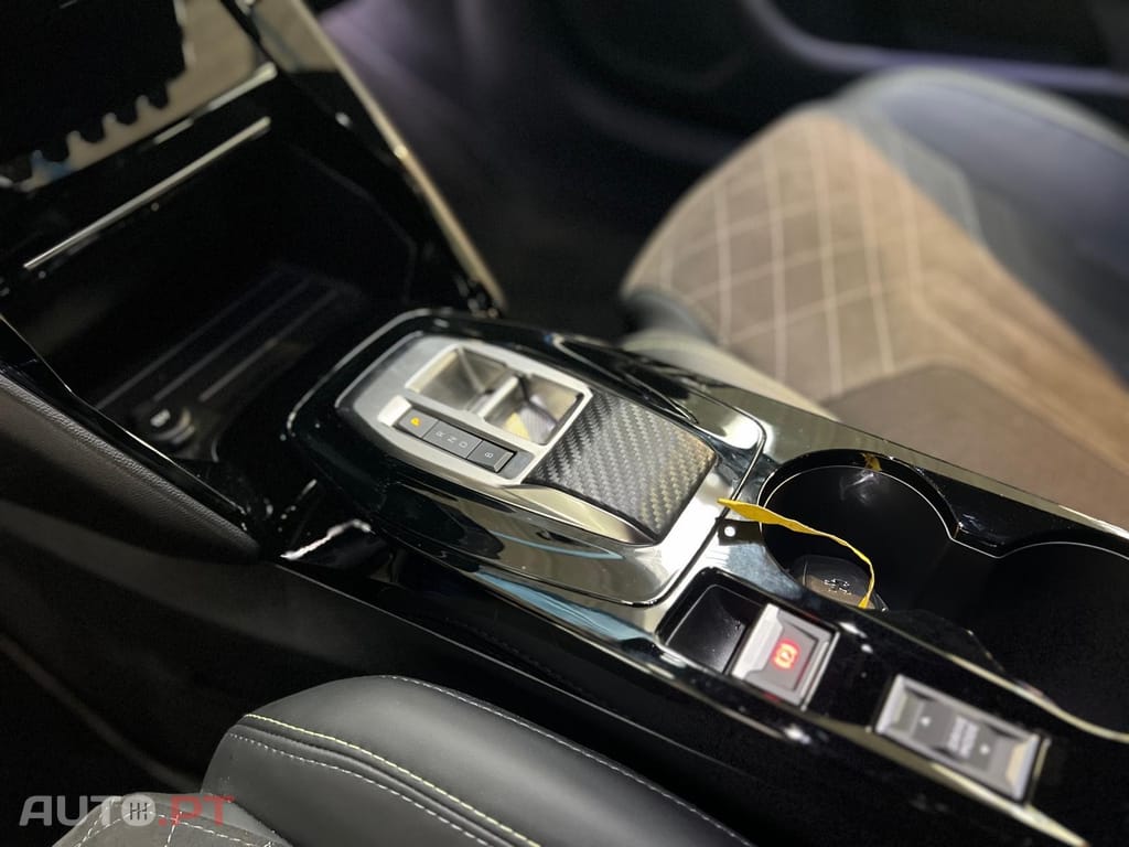 Peugeot E-208 50 kWh GT