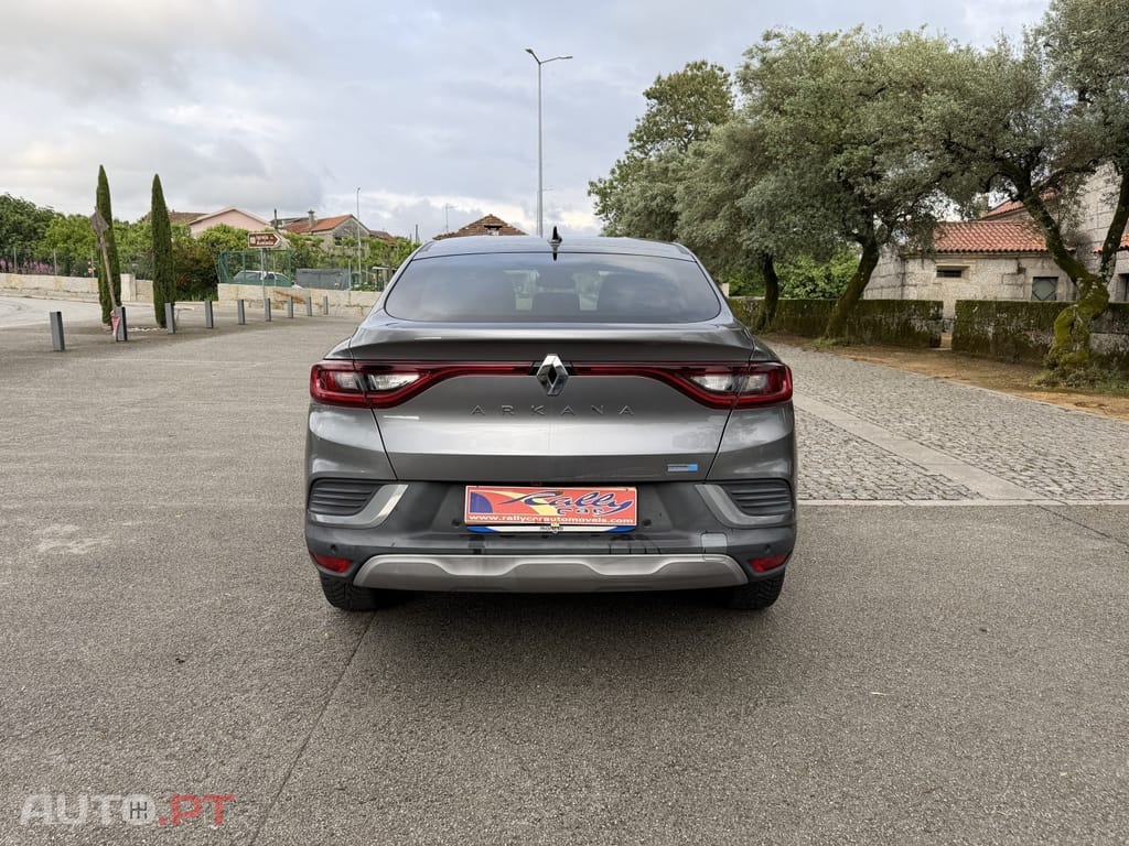 Renault Arkana 1.6 E-Tech Business