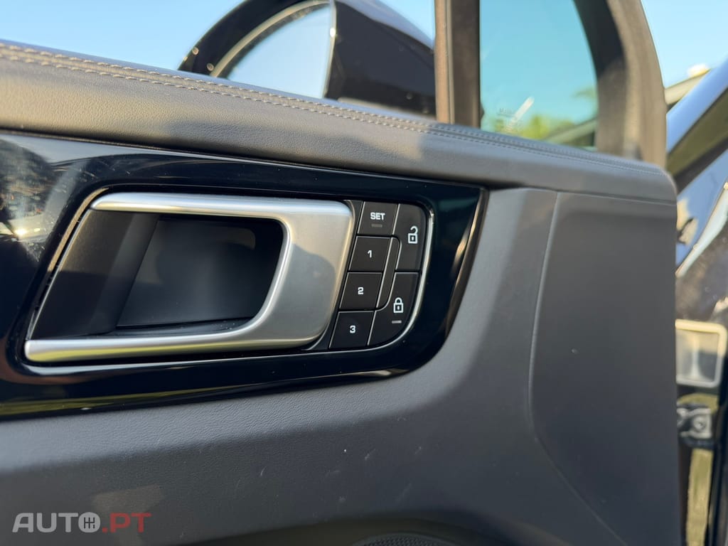 Porsche Cayenne E-Hybrid Tiptronic S