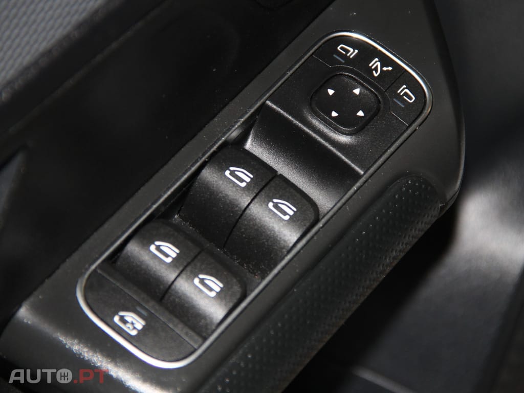 Mercedes-Benz GLB 180 d