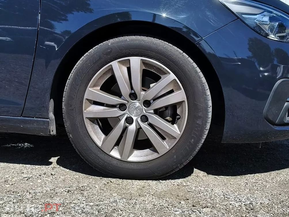 Peugeot 308 SW 1.6 BlueHDi Style — fotografia 12
