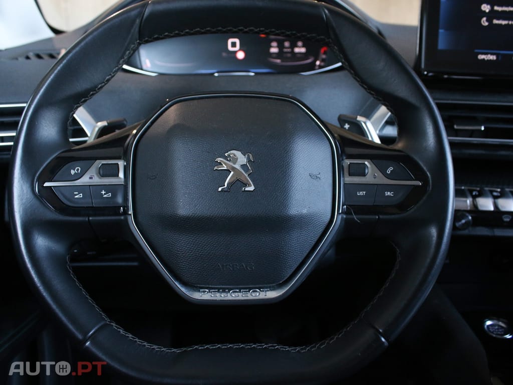 Peugeot 5008 1.2 PureTech Allure EAT8