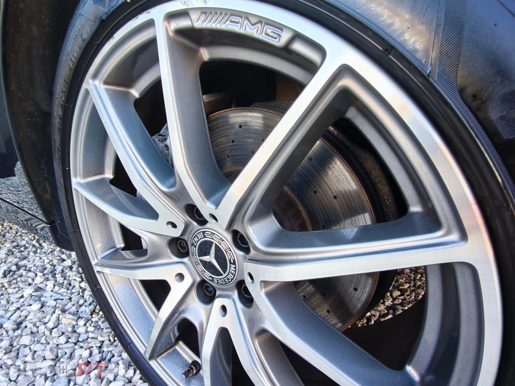 Mercedes-Benz E 220 d AMG Line