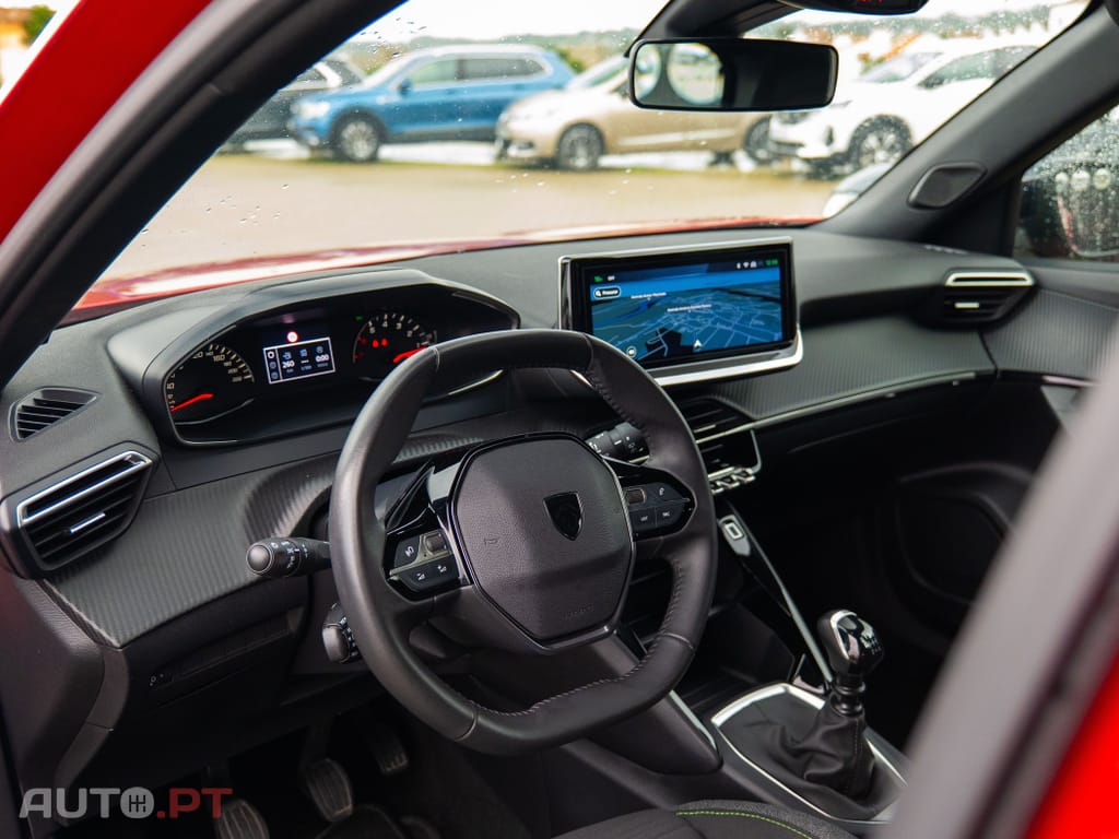 Peugeot 2008 1.2 PureTech Active Pack