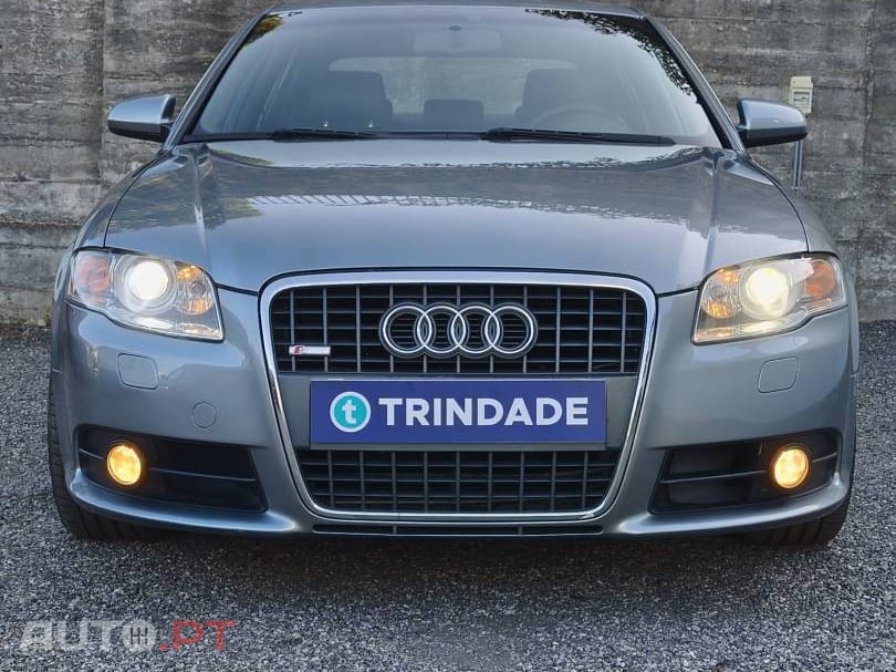 Audi A4 2.0 TDI S-line