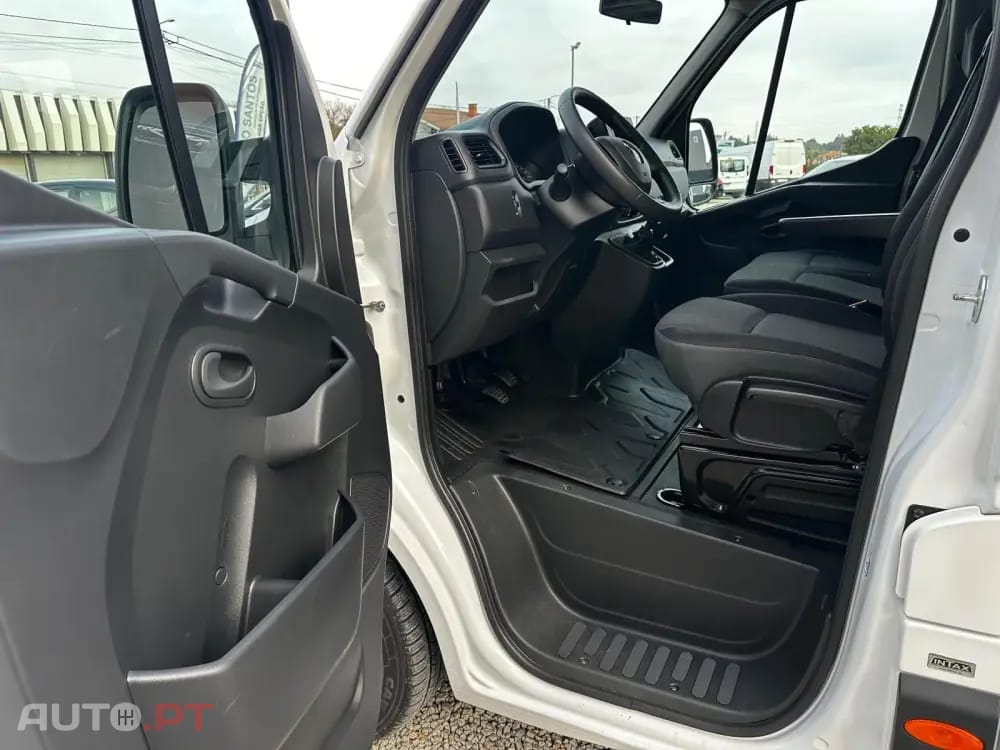 Renault Master L3H1 VA Base