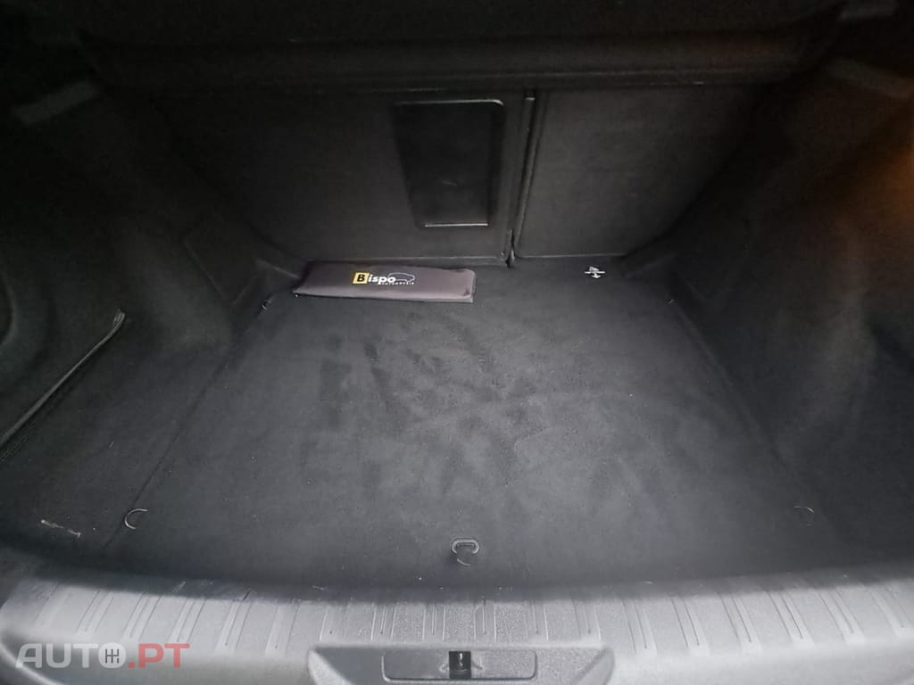 Peugeot 308 1.2 PureTech Allure J17