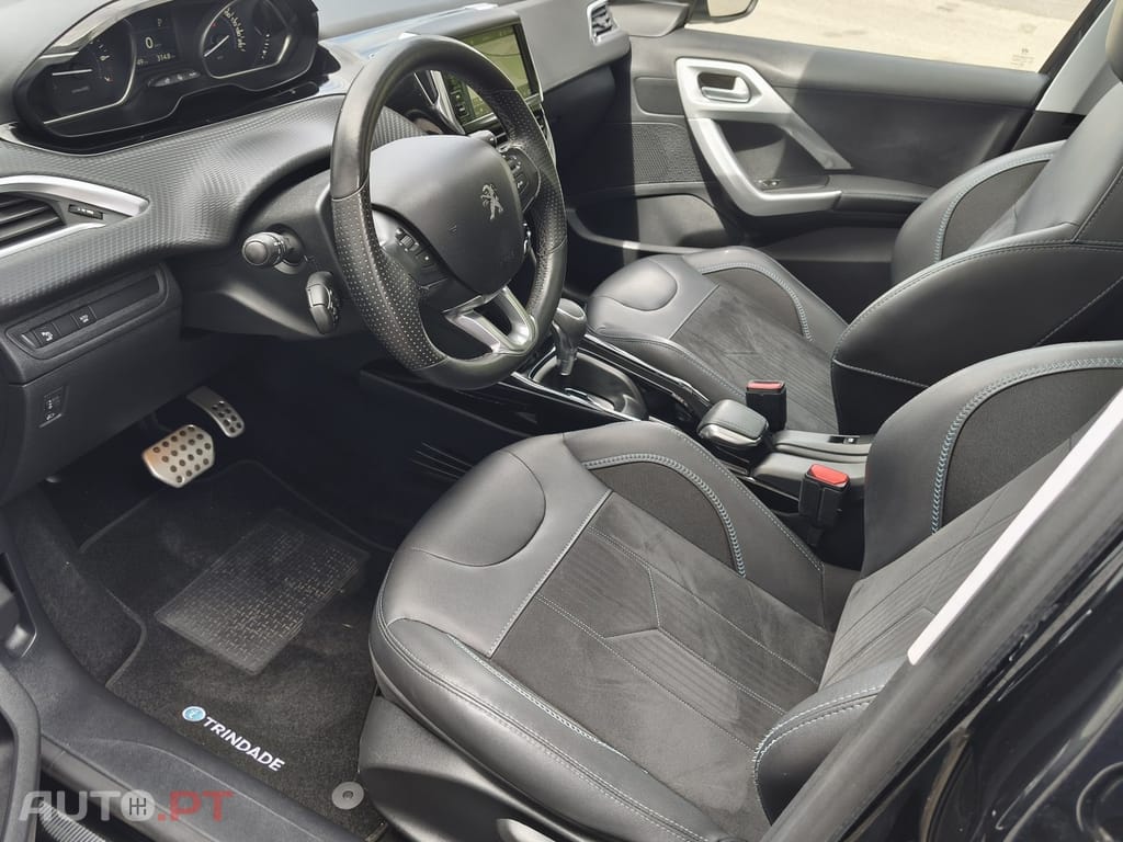 Peugeot 2008 1.2 PureTech Allure EAT6