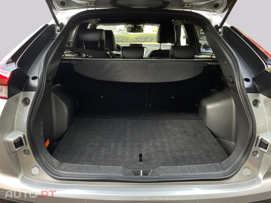 Mitsubishi Eclipse Cross 2.4 Plus Select 4WD hYBRID 