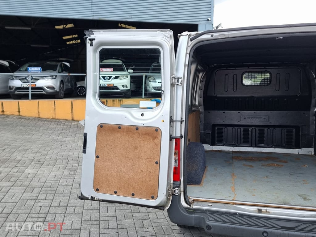Ford Transit 350L 2.2 TDCi Longa-T.Médio