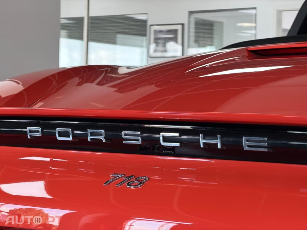 Porsche 718 2.0 Spyder Boxe