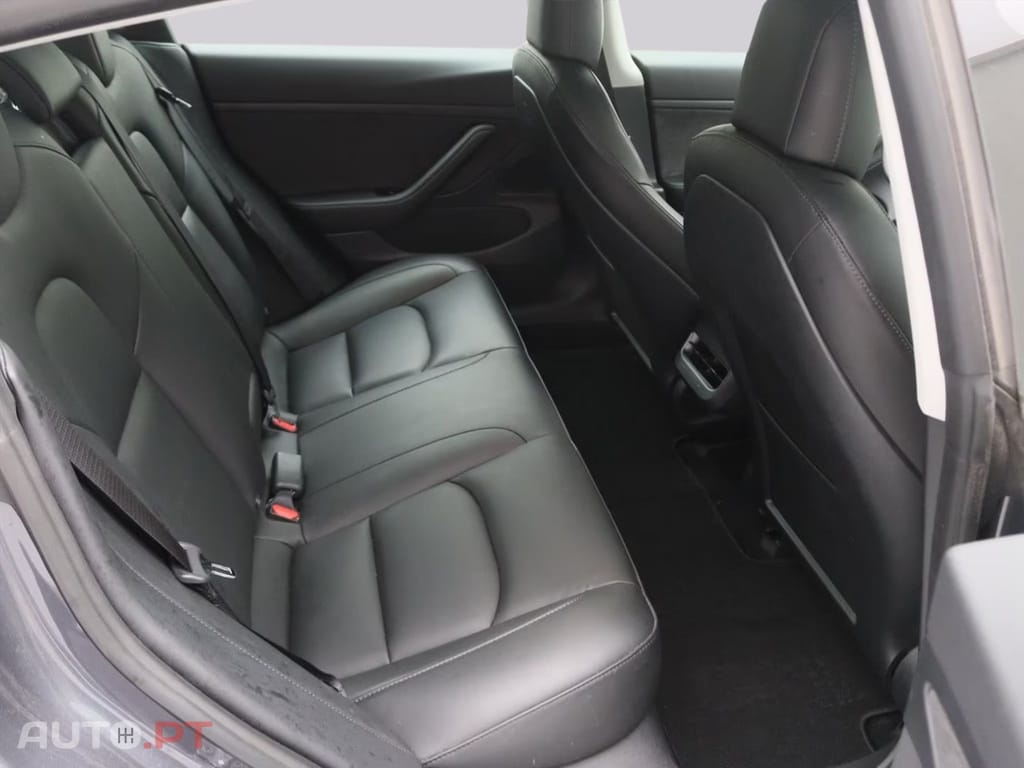 Tesla Model 3 Standard RWD Plus 92%