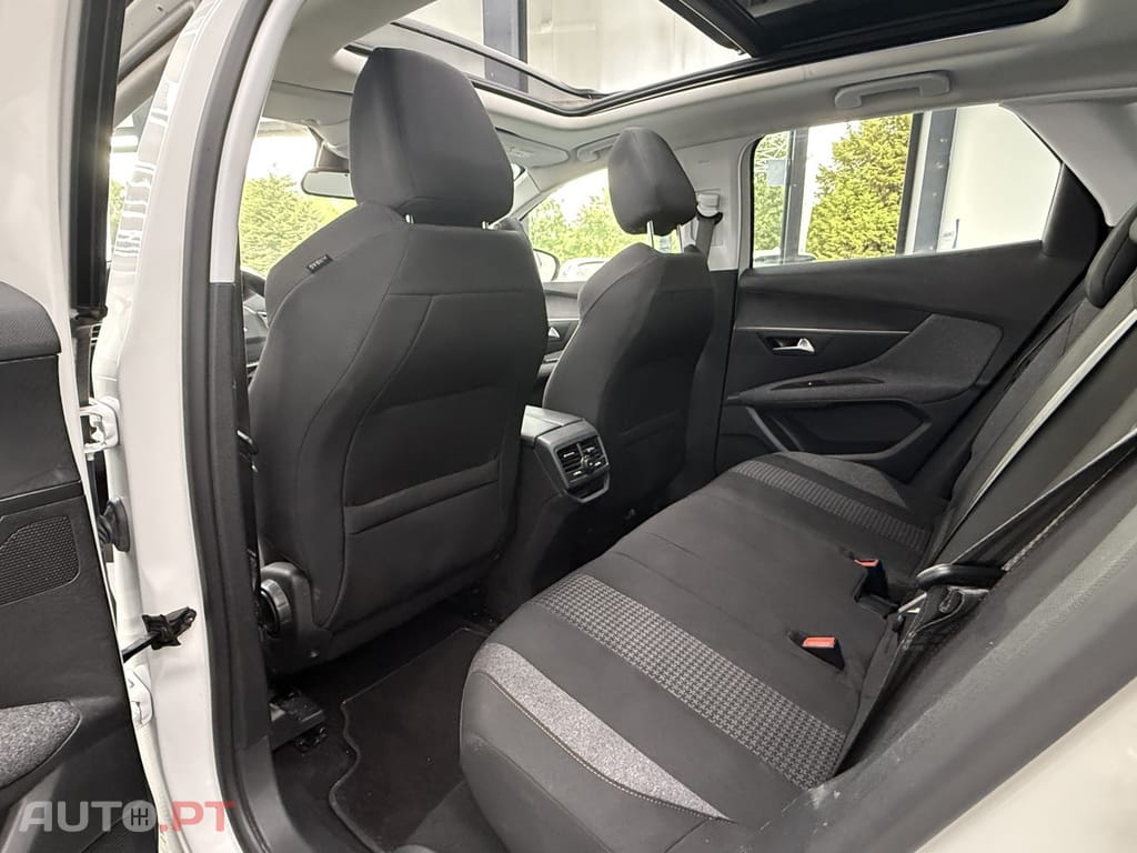 Peugeot 3008 1.2 PureTech Allure Pack EAT8