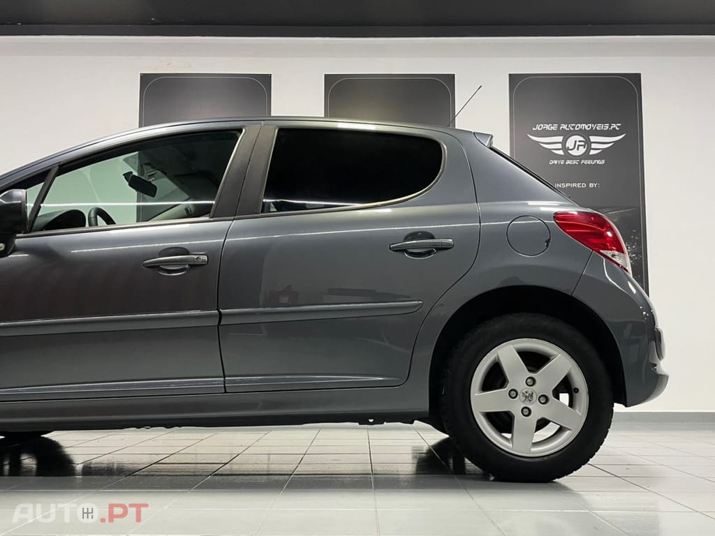 Peugeot 207 1.4 HDi SE Sportium