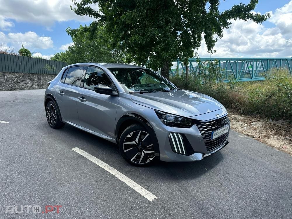 Peugeot E-208 50 kWh GT Pack