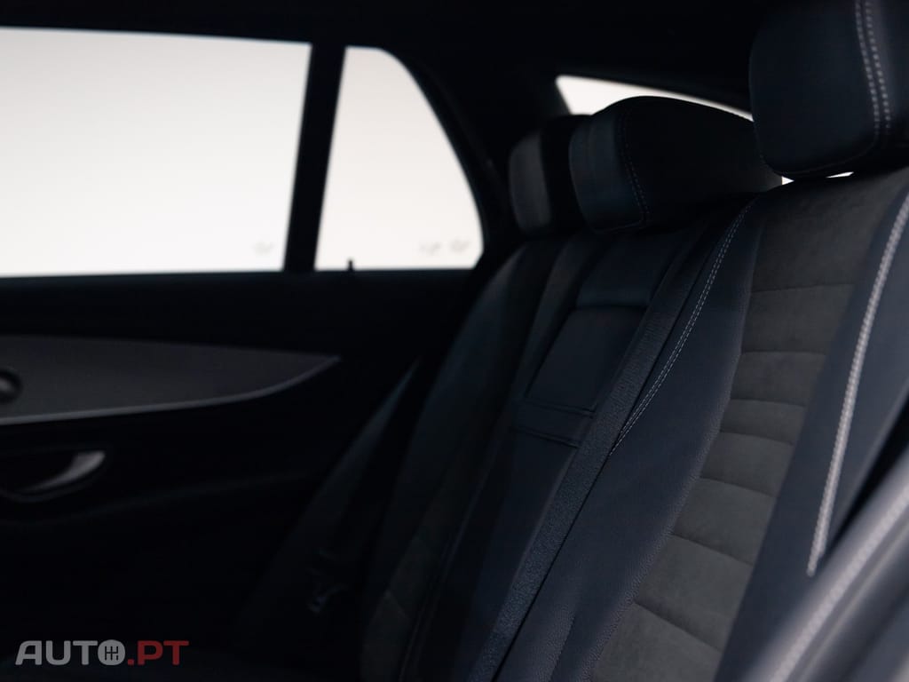 Mercedes-Benz E 300 e AMG Line