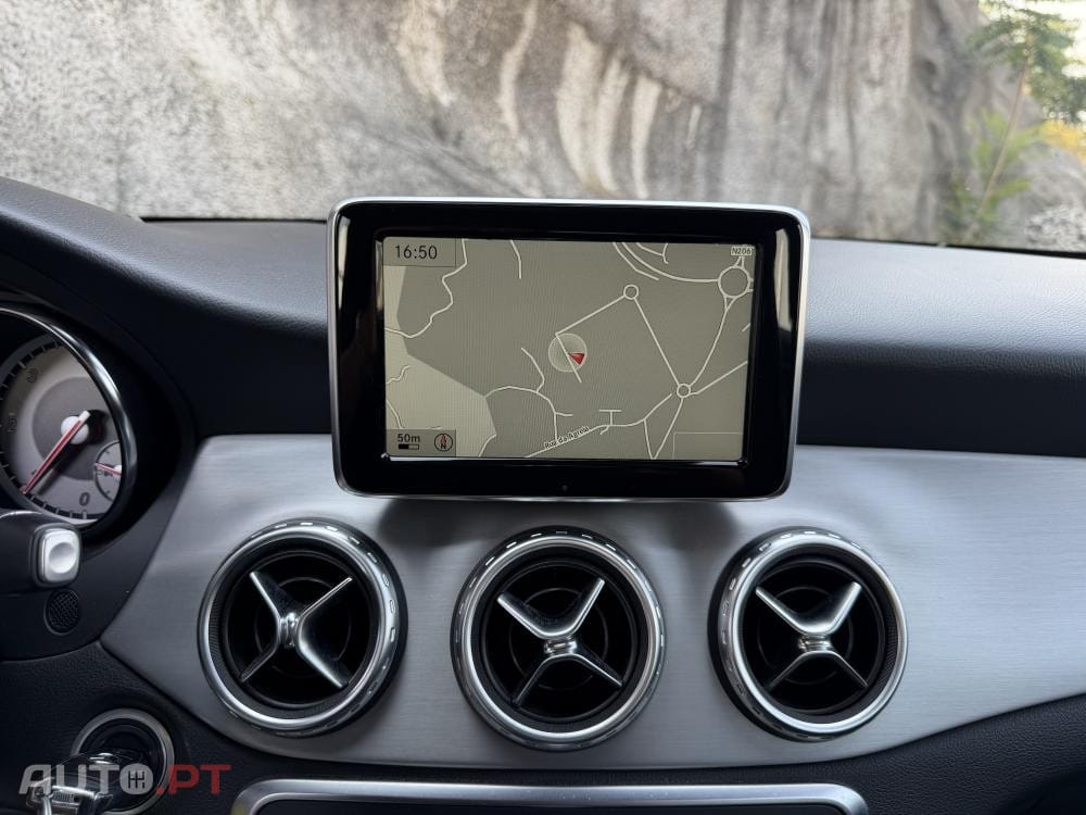 Mercedes-Benz GLA 180 d AMG Line
