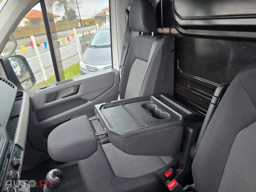 Volkswagen Crafter 35 2.0 TDI L3H3 Médio Tecto Alto