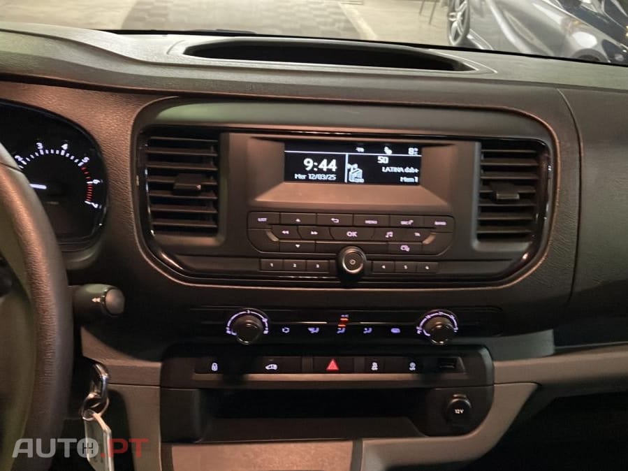 Peugeot Expert 2.0 BlueHDi Premium Long