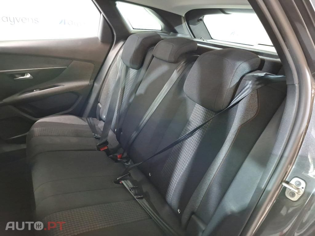 Peugeot 3008 1.5 BlueHDi Active Pack