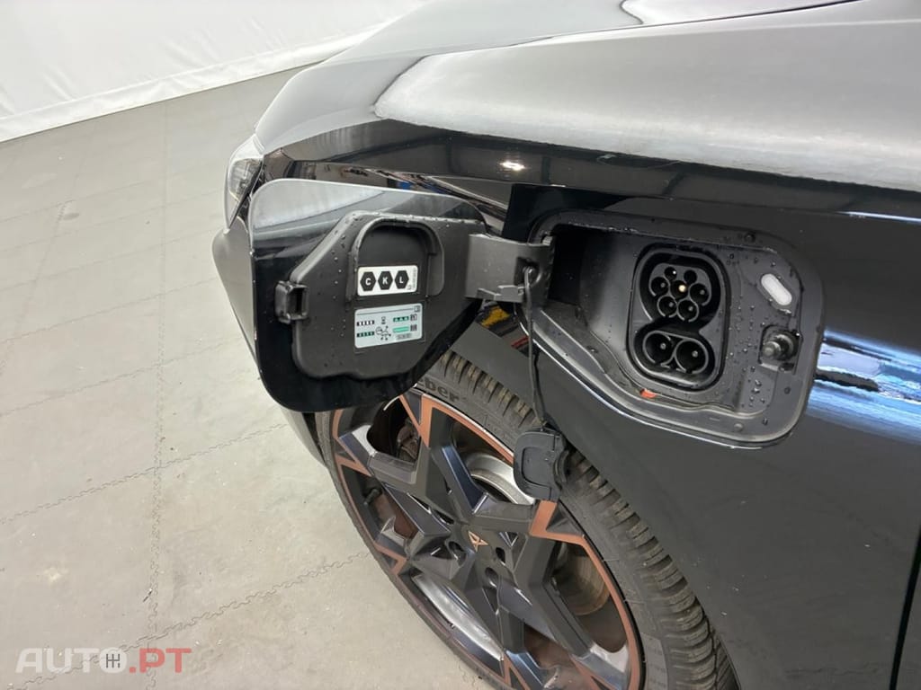 Cupra Leon 1.5 e-Hybrid VZ DSG