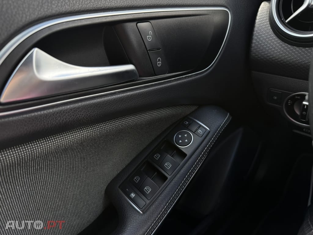Mercedes-Benz A 180 d Urban