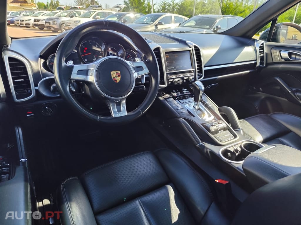 Porsche Cayenne Platinum Edition