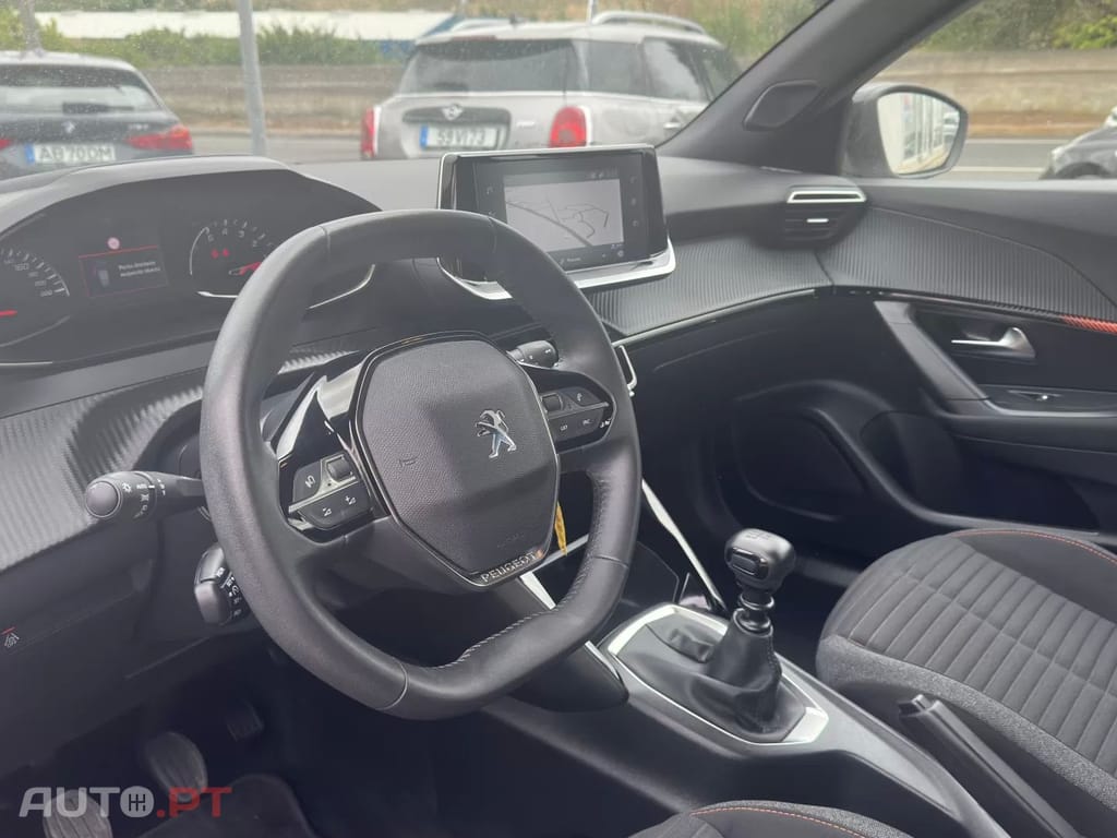 Peugeot 2008 1.2 PureTech Active