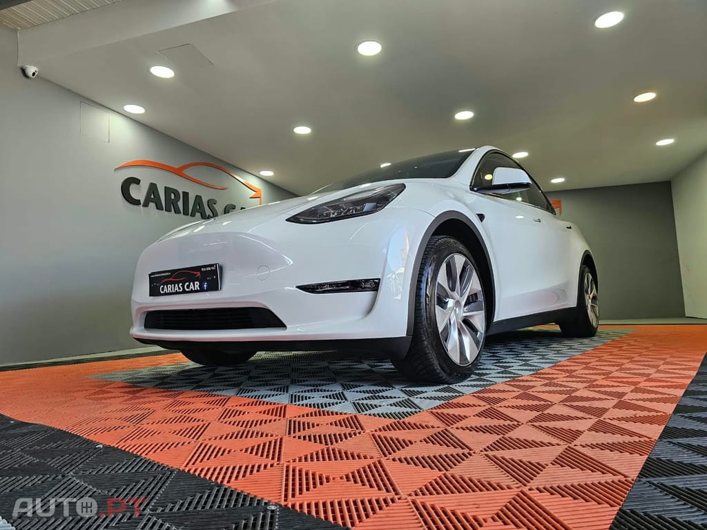 Tesla Model Y Long Range Dual Motor