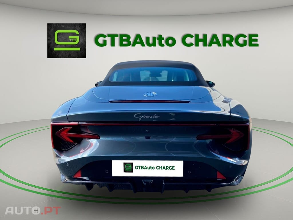 MG Cyberster Roadster 