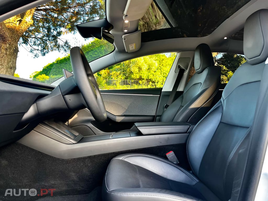 Tesla Model 3 Range Plus RWD