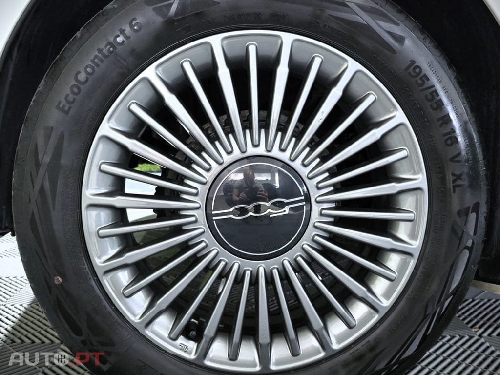 Fiat 500e 42 kWh Icon