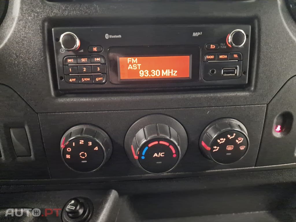 Renault Master L2H2 3.5T 2.3 DCI 130CV IVA DEDUTIVEL