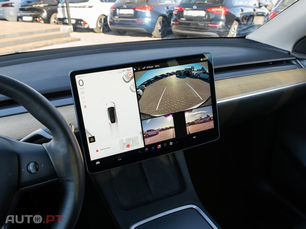 Tesla Model Y Long Range Dual Motor AWD