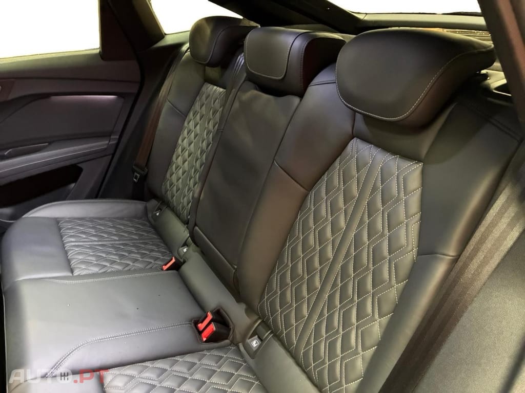 Audi Q4 E-Tron 50 quattro S line 82 kWh