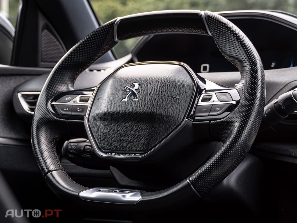 Peugeot 3008 1.5 BlueHDi GT Line EAT8